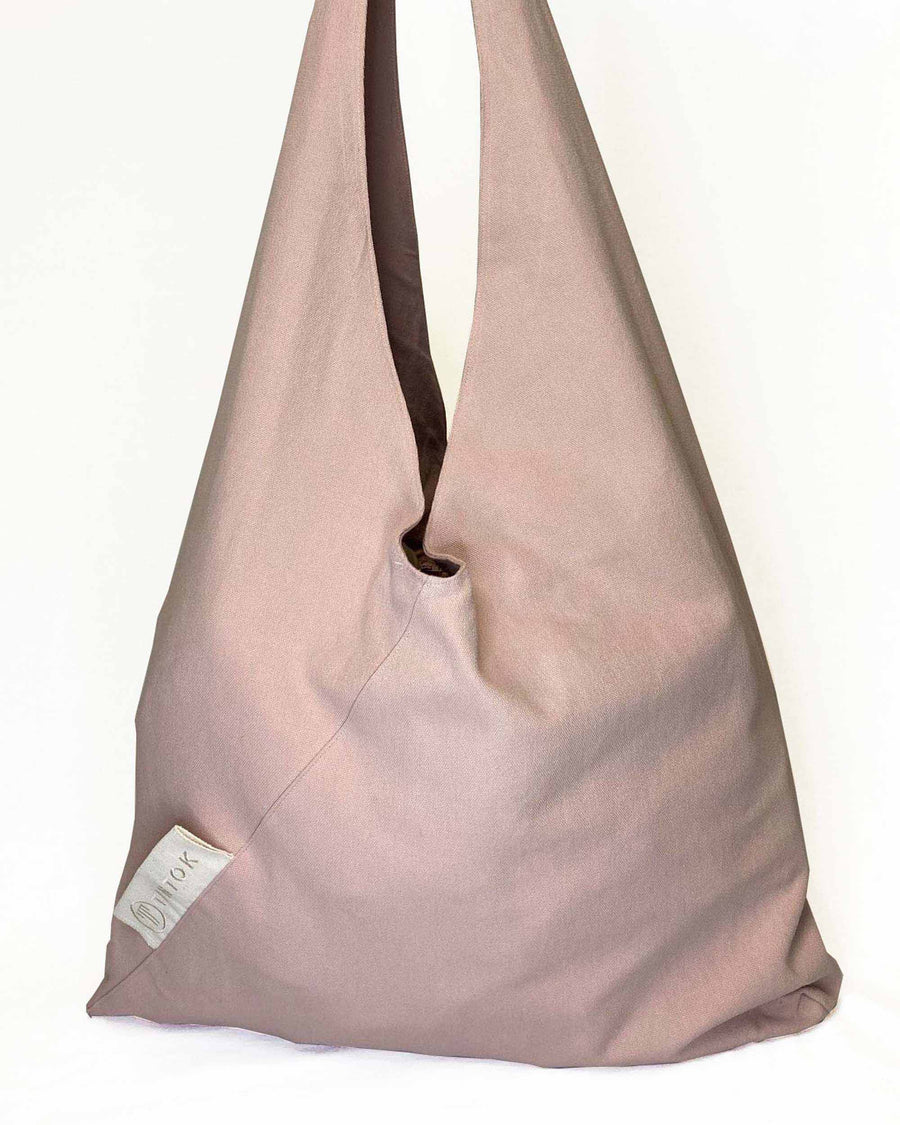 Sac triangle oversize en toile Tira - Rose